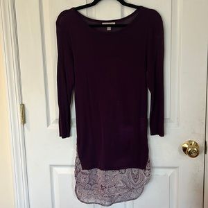 Unique Lightweight Sweater w/ side zippers and flowy bottom trim